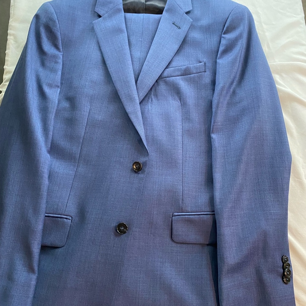 PRICE DROP!!!!  JOE Light Blue 40 Extreme Slim Suit, 100% Wool.